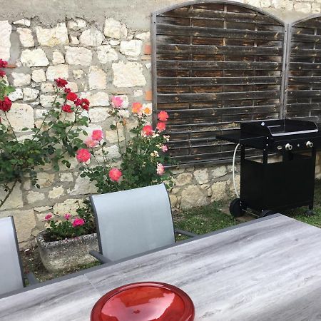 Maison De Jade Noailles  Екстериор снимка